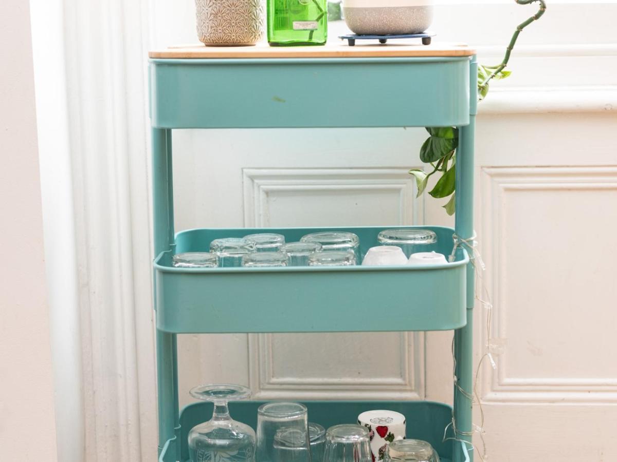 Pass The Keys Rustic And Quirky Flat In Charming Charlton Village 런던 외부 사진