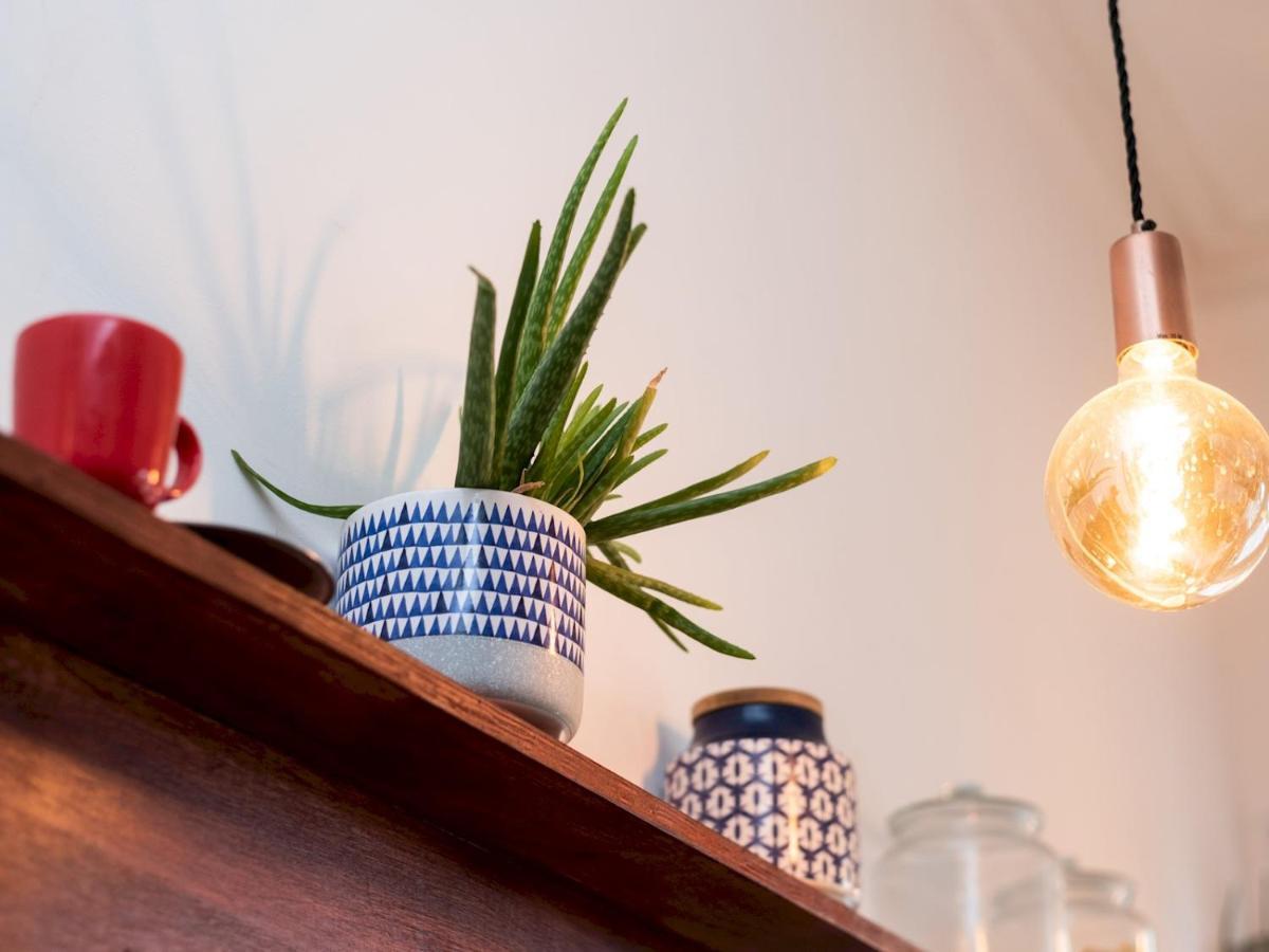 Pass The Keys Rustic And Quirky Flat In Charming Charlton Village 런던 외부 사진